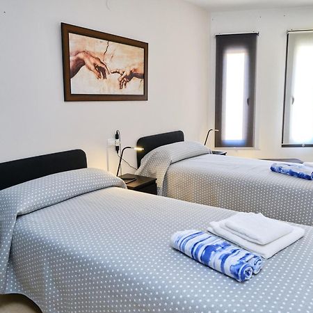 Habitaciones Pensadas Para Ti Фуэнхирола Экстерьер фото