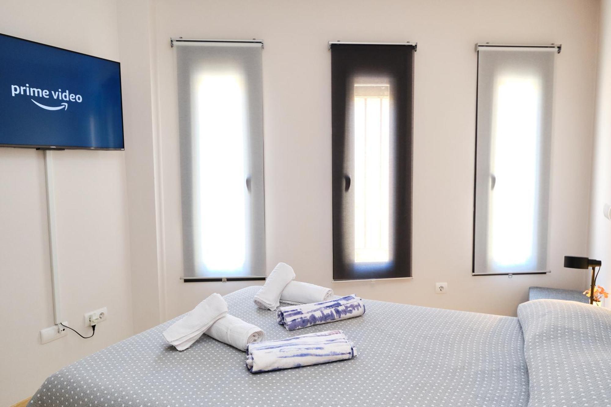 Habitaciones Pensadas Para Ti Фуэнхирола Экстерьер фото