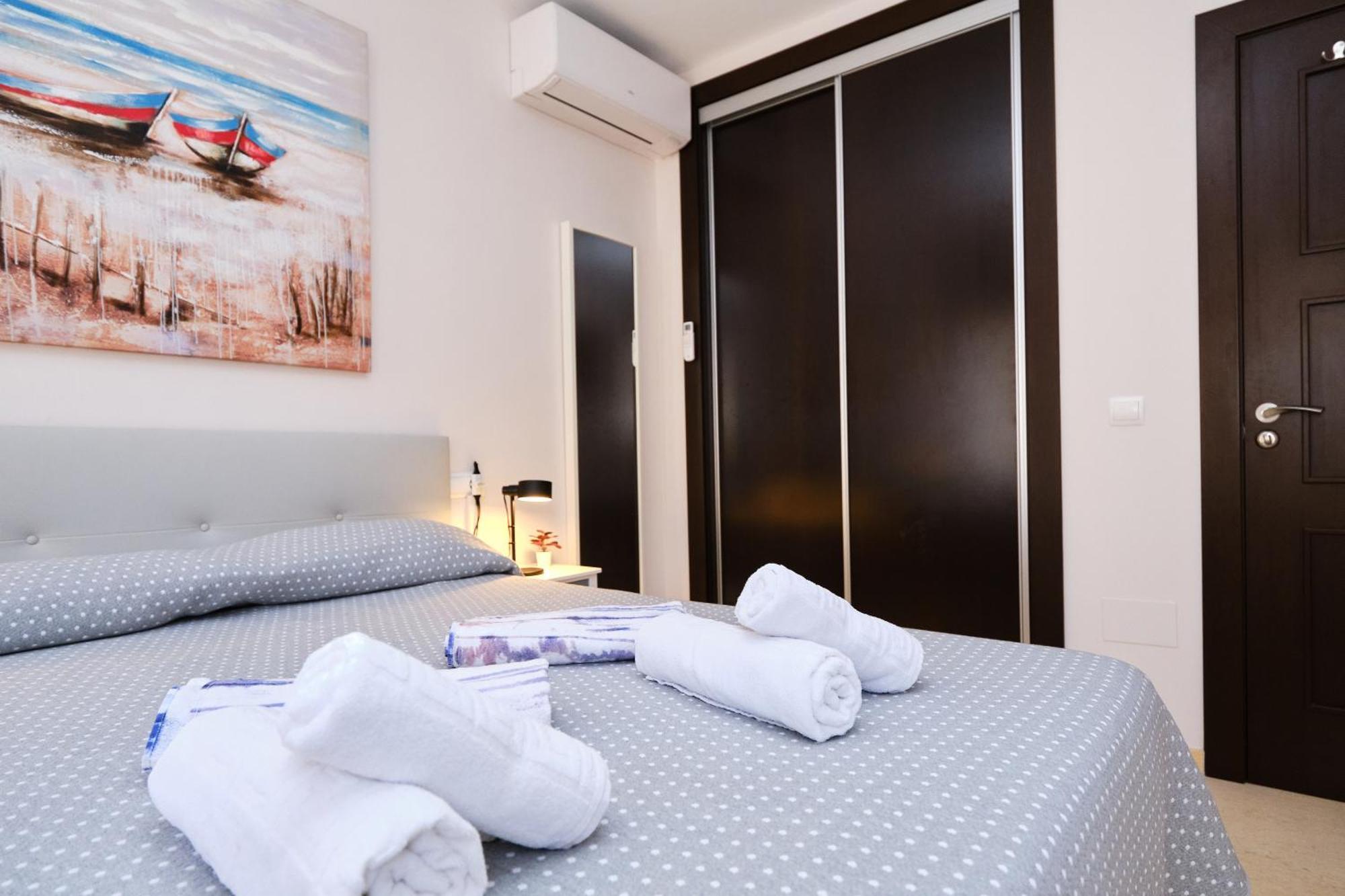 Habitaciones Pensadas Para Ti Фуэнхирола Экстерьер фото