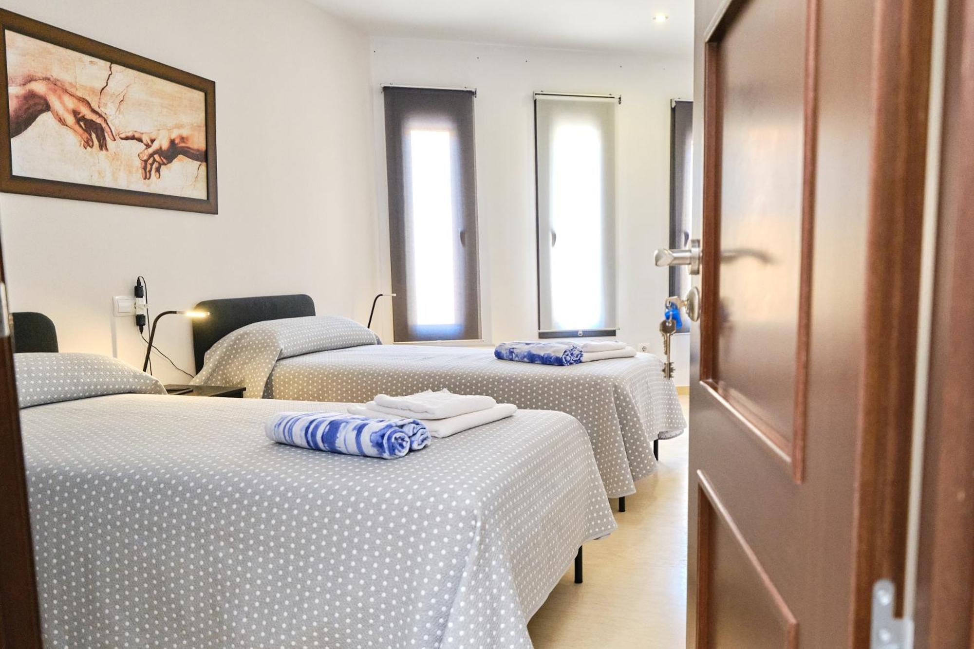 Habitaciones Pensadas Para Ti Фуэнхирола Экстерьер фото