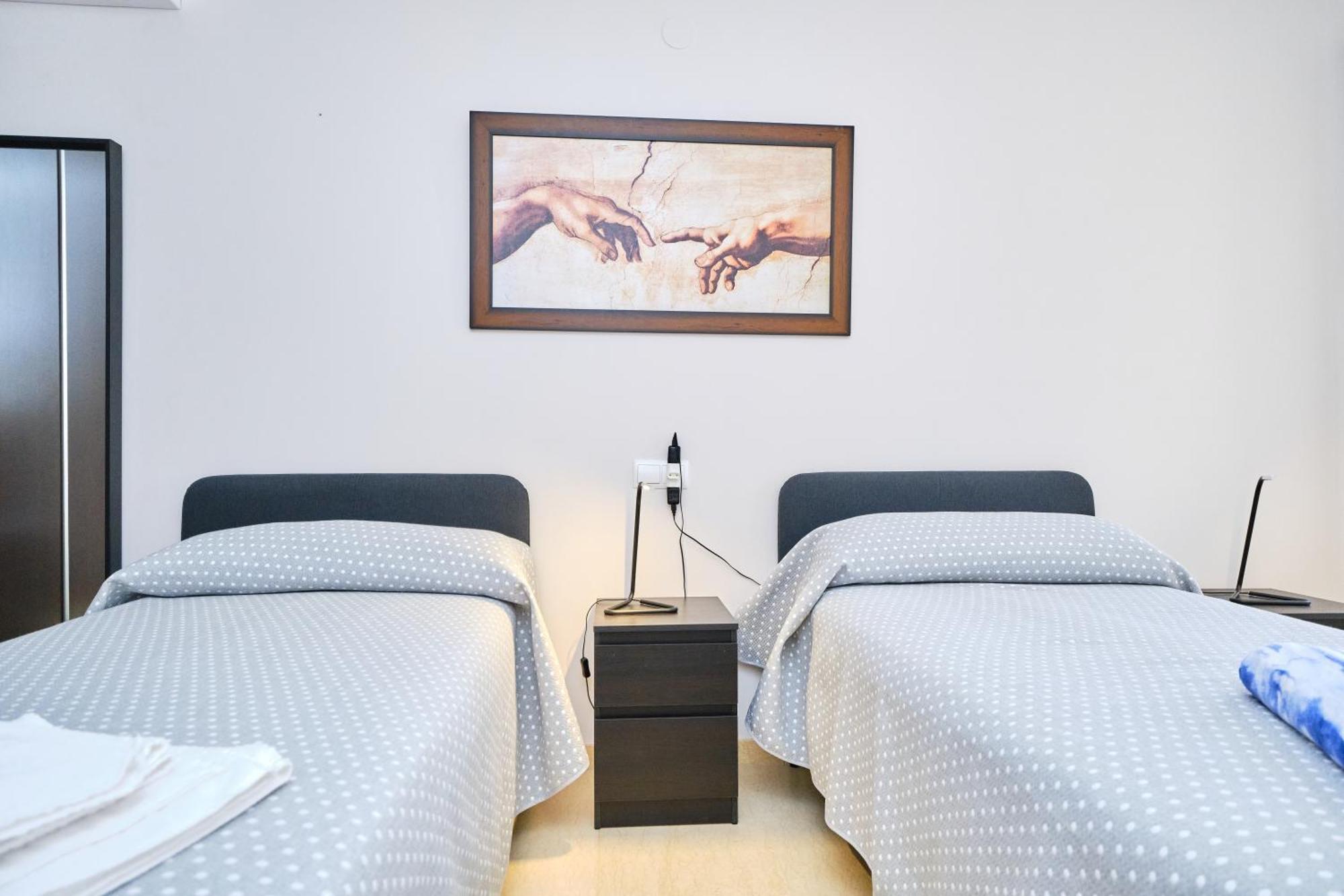 Habitaciones Pensadas Para Ti Фуэнхирола Экстерьер фото